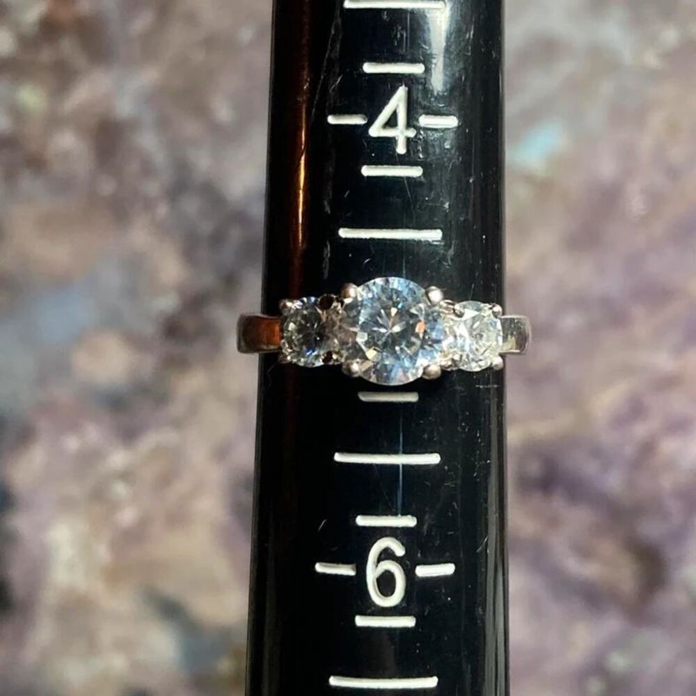 Y2K vintage costume jewelry size 5 ring